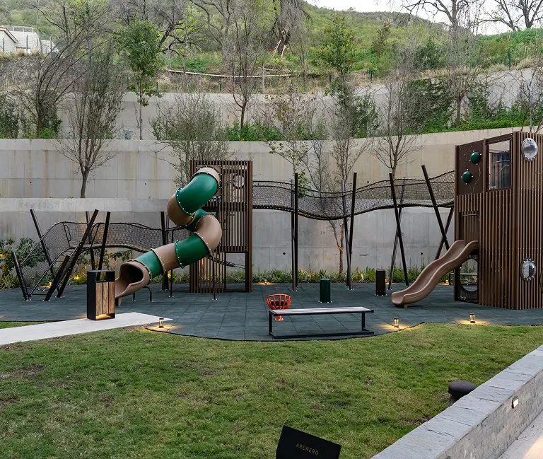 akumal outdoor kids area